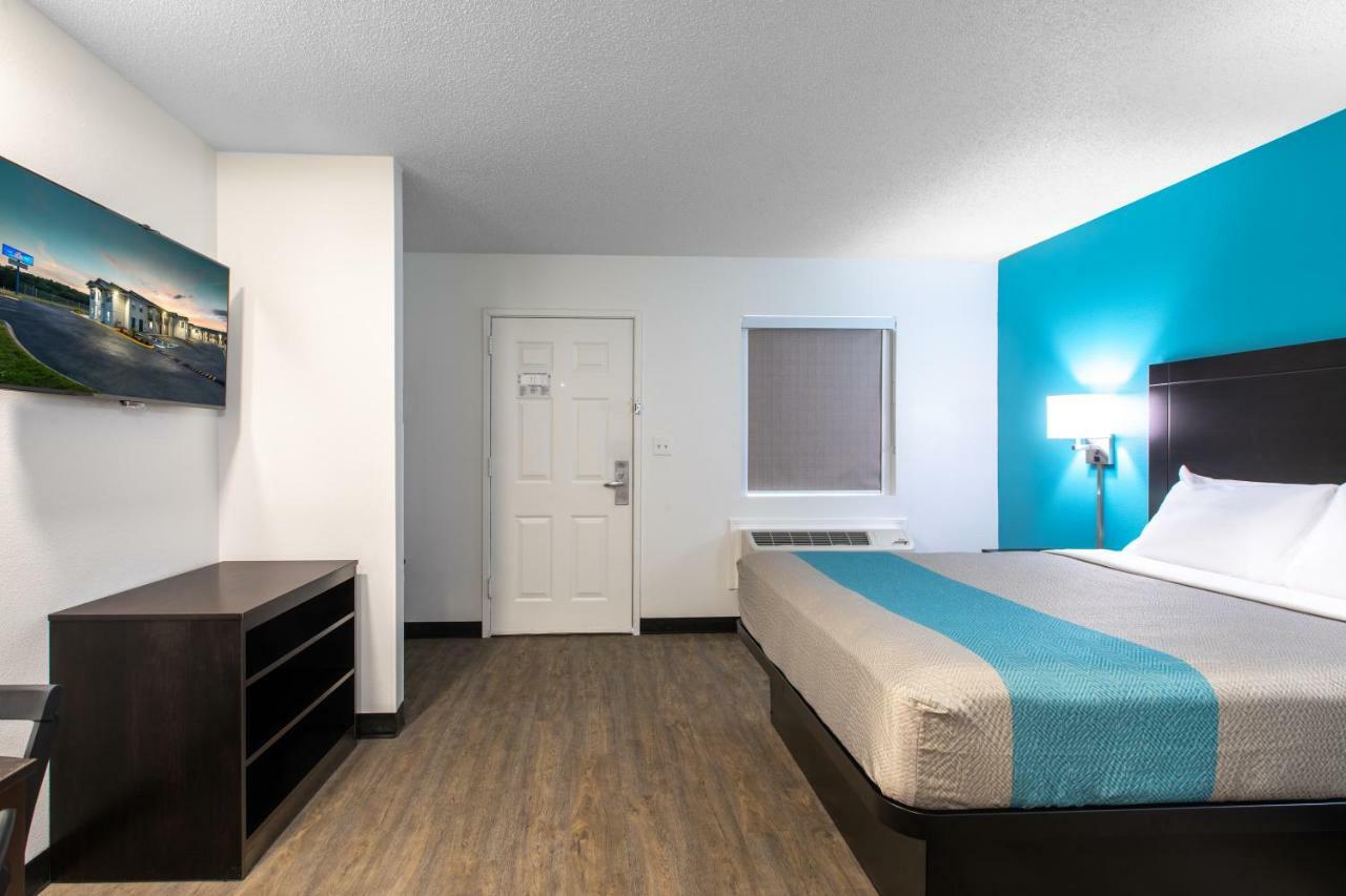 Motel 6-Greenville, Sc - I-85 Near Downtown Dış mekan fotoğraf