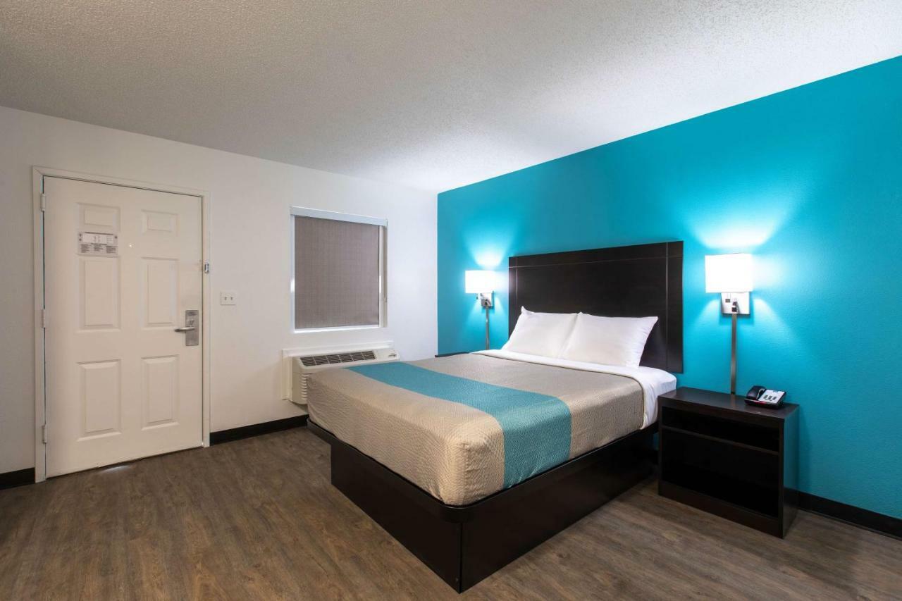 Motel 6-Greenville, Sc - I-85 Near Downtown Dış mekan fotoğraf